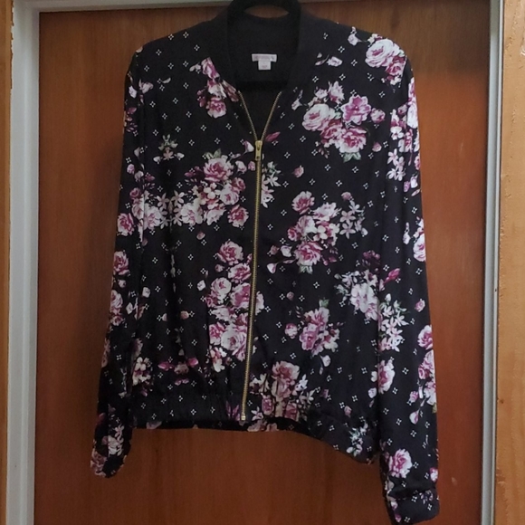 *sold* Lightweight floral bomber jacket - Picture 3 of 4